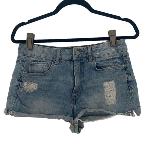 Divided SZ 8 light-wash, distressed jean shorts - Picture 1 of 3